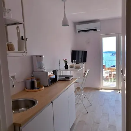 Ida View Apartment *